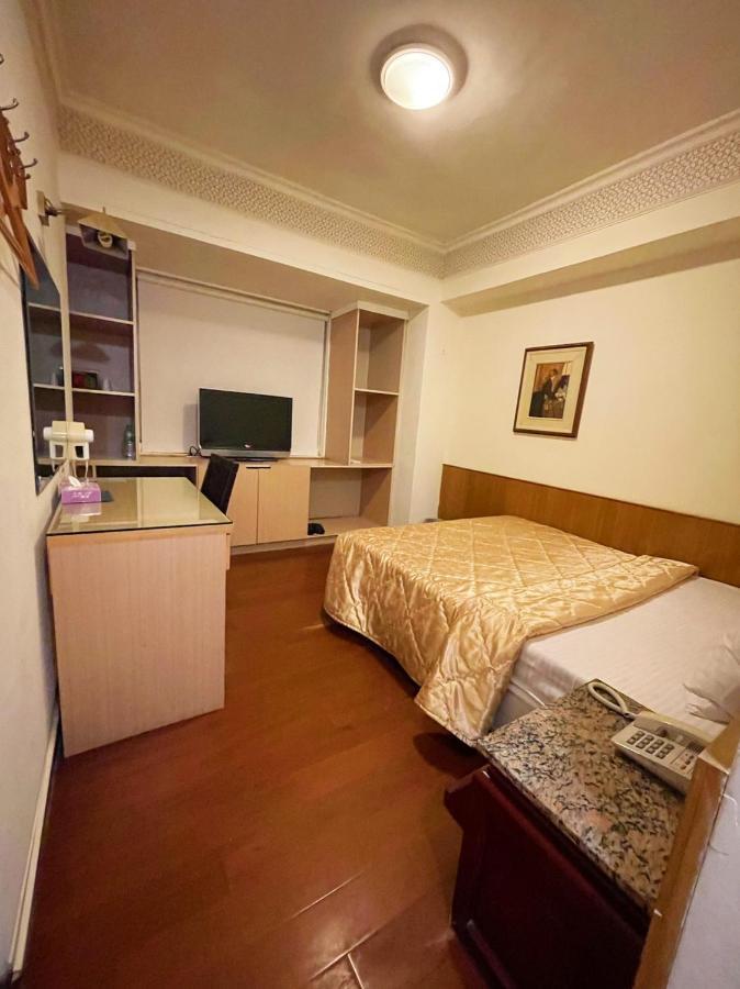 Family Hotel - Linsen Tainan Extérieur photo